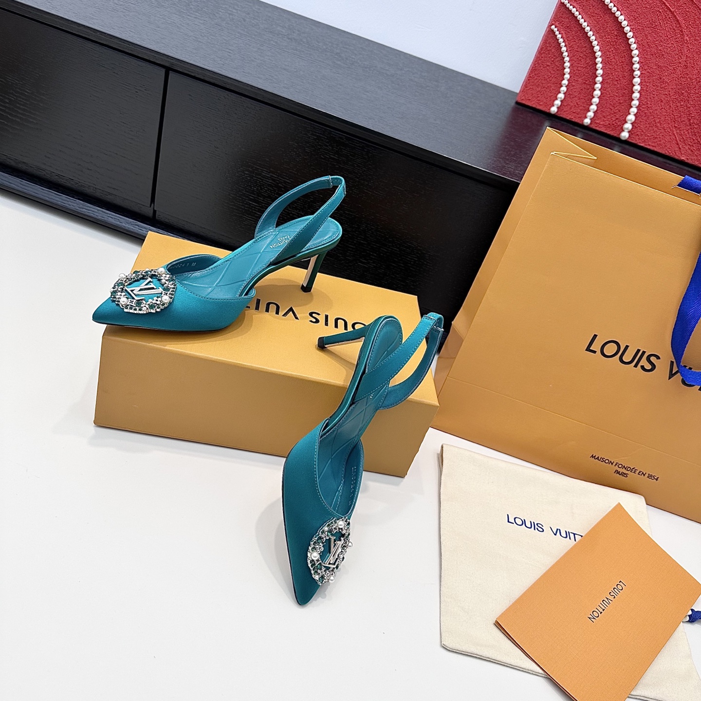 Women's high heels